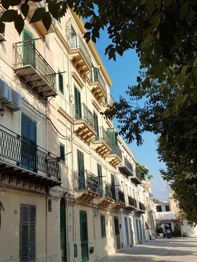 Casa Vacanze Villa D'Orleans Palerme Extérieur photo