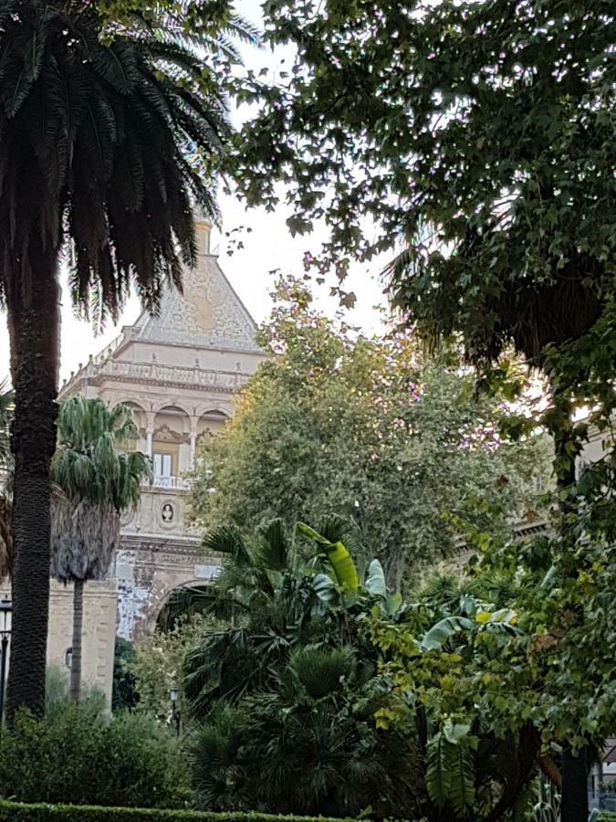 Casa Vacanze Villa D'Orleans Palerme Extérieur photo
