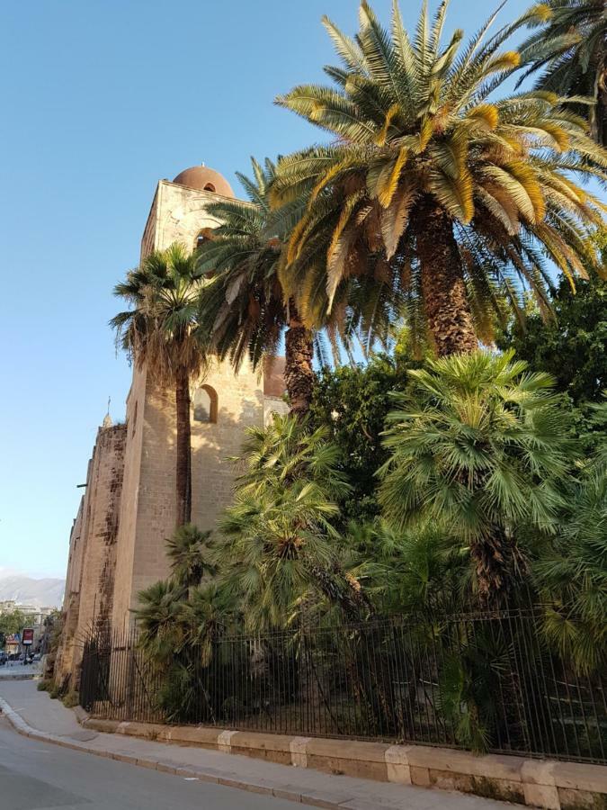 Casa Vacanze Villa D'Orleans Palerme Extérieur photo